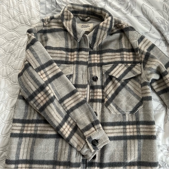 Plaid shacket - Picture 5 of 6